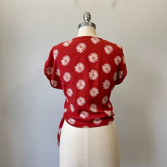 MADEWELL Sash-Tie Wrap Top in Daisy Daydream #AK023 - Picture 7 of 12